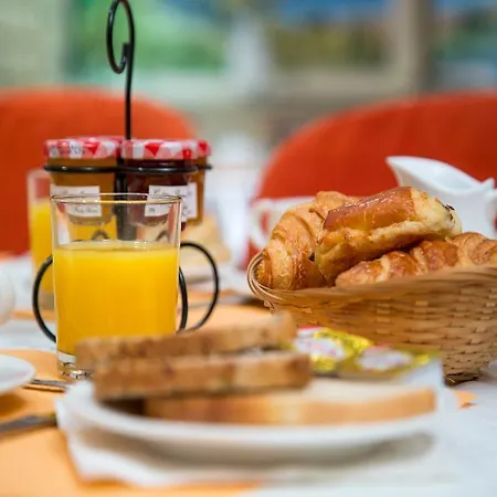Hotel Fertel Maillot Paris