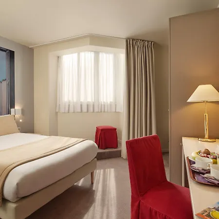 Fertel Maillot Hotell 3*