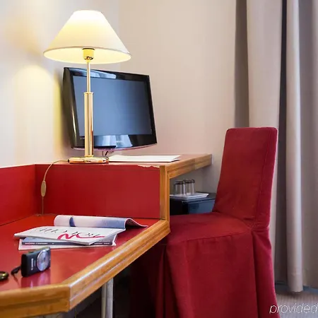 Fertel Maillot Hotel Paris